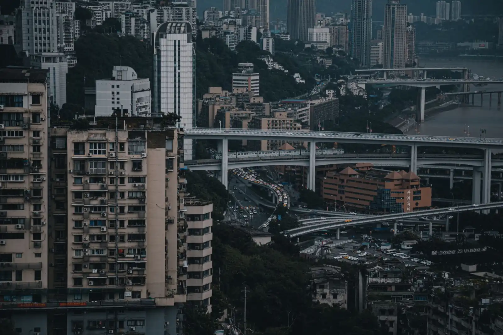 2025年工业新材料技术研发趋势与成果转化路径解析