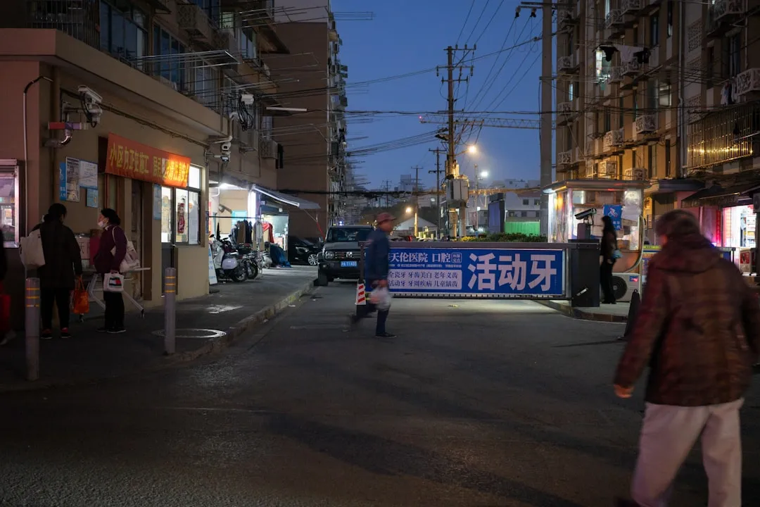 工业新材料在智能制造中的技术应用与选型指南