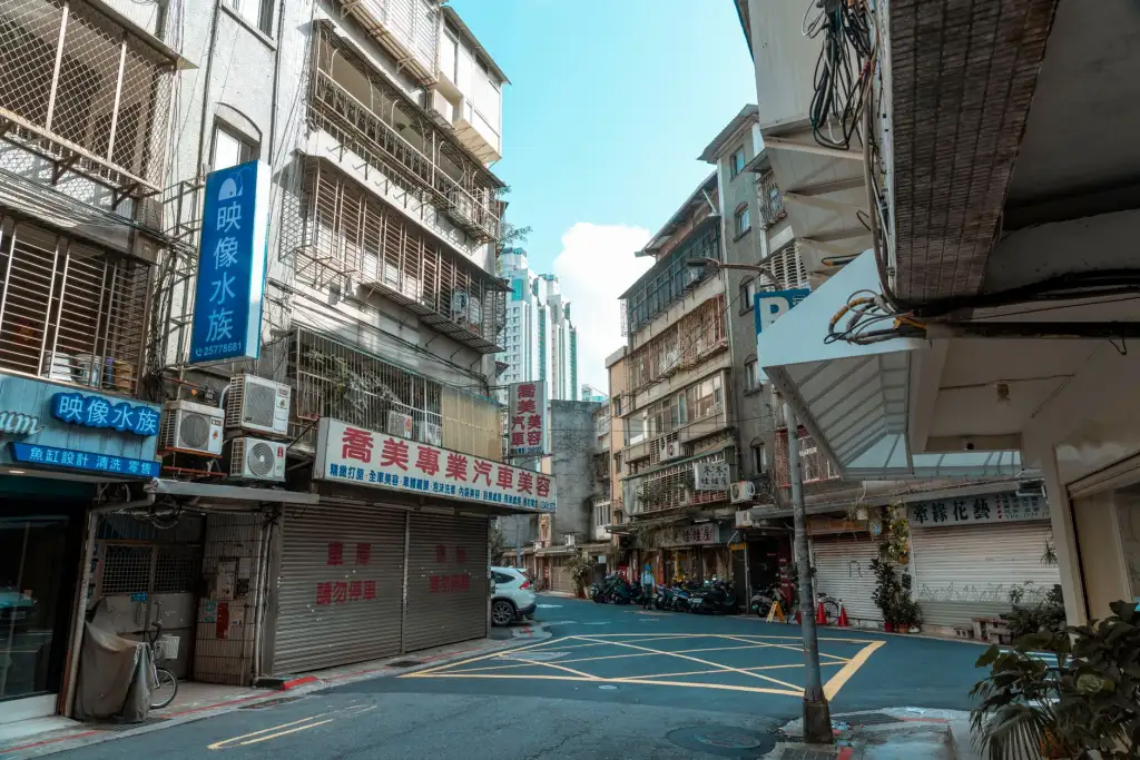 2025年工业新材料技术研发趋势及成果转化路径分析