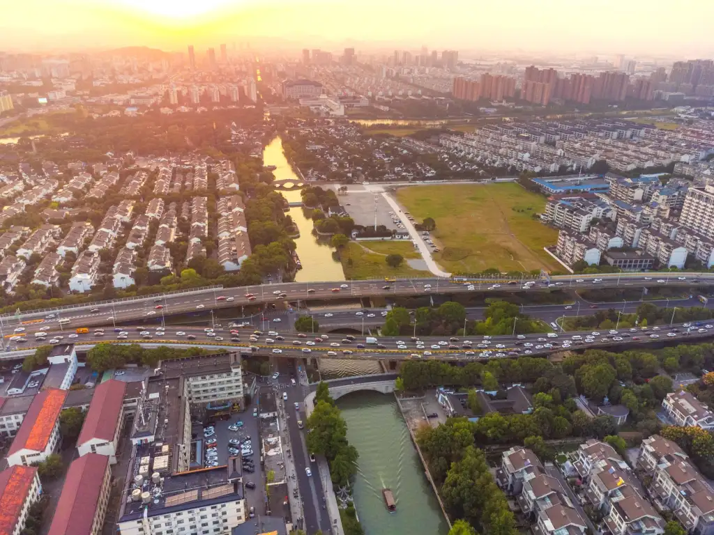 2024年工业成果转化服务对比：北京成府研究院与行业主流方案分析